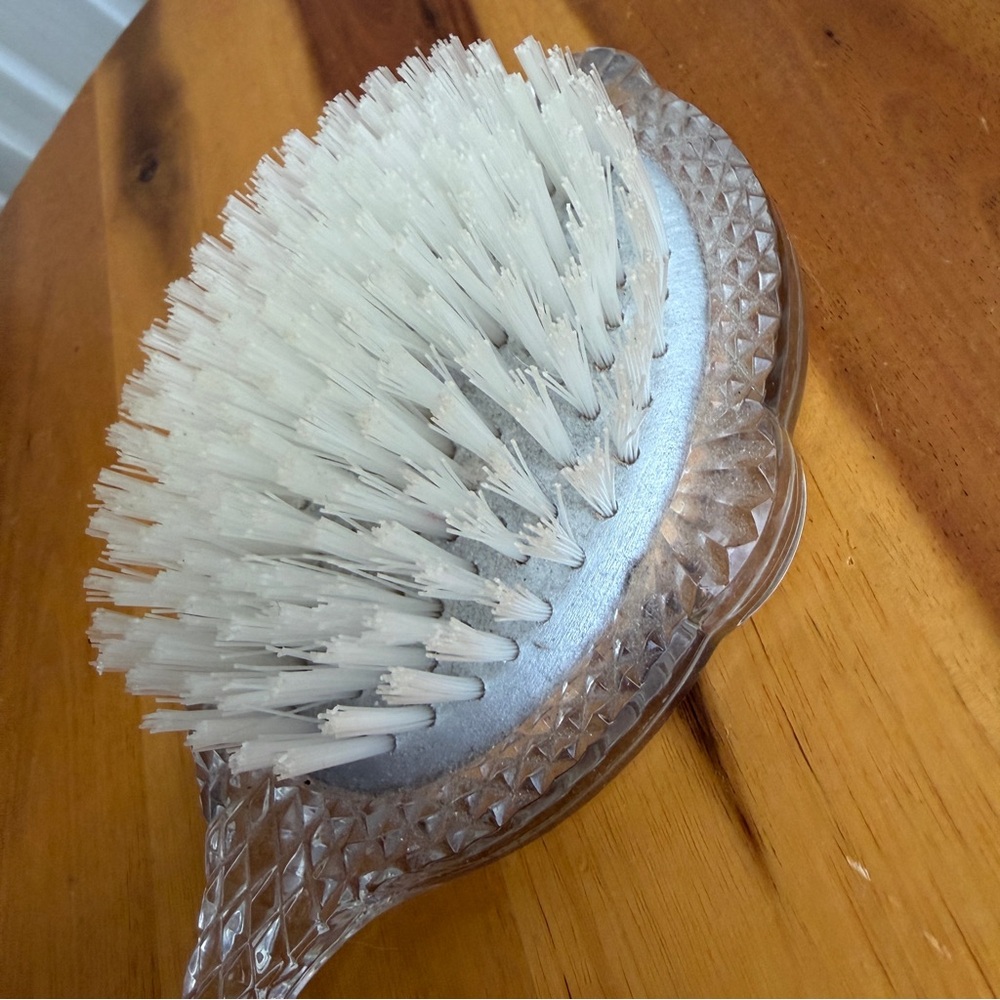 1940s clear pressed or cut glass or lucite vintage‎ hair brush - Picture 6 of 6